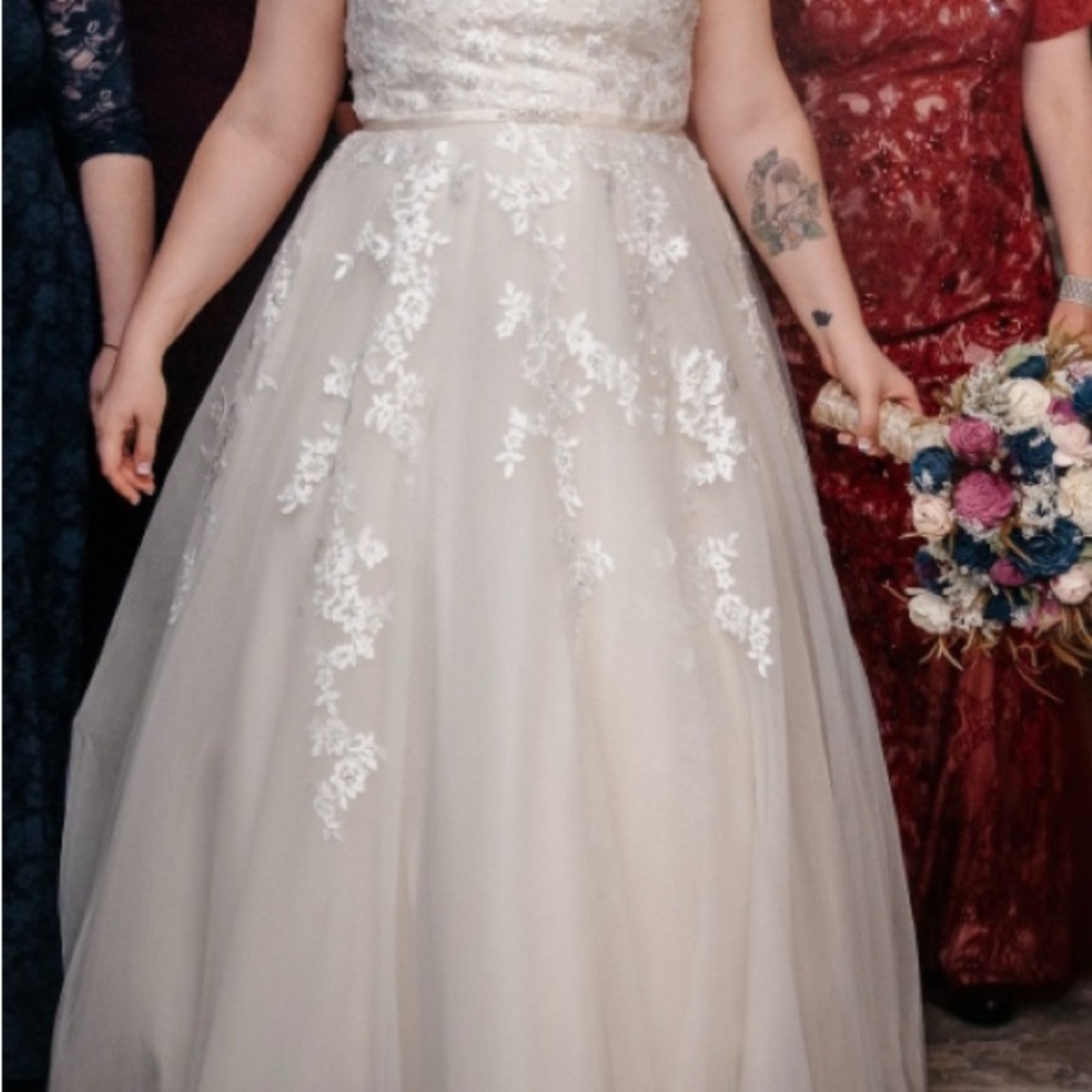 Elegant White Lace Gown